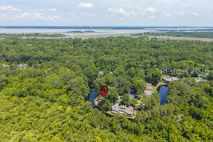 125 Greenwood Dr, Hilton Head Island, SC 29928 - Photo 17