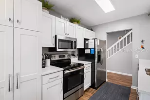 125 Greenwood Dr, Hilton Head Island, SC 29928 - Photo 7