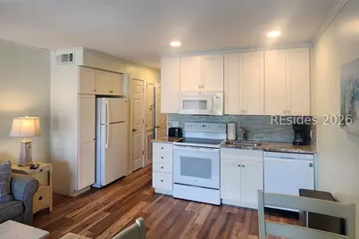 40 Folly Field Road #B119, Hilton Head Island, SC 29928 - Photo 13