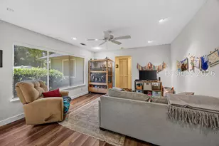 7 Bay Pines Dr, Hilton Head Island, SC 29928 - Photo 11