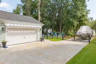 203 Black Skimmer Dr W, Beaufort, SC 29907 - Photo 35