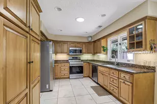 19 Water Oak Dr, Hilton Head Island, SC 29928 - Photo 13