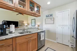 8 Braddock Bluff Dr, Hilton Head Island, SC 29928 - Photo 11