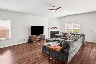 9 Chinquapin St, Beaufort, SC 29906 - Photo 5