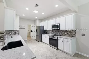 56 Candlelight Ln, Bluffton, SC 29909 - Photo 5