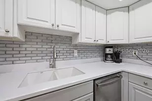 6 Braddock Bluff Dr, Hilton Head Island, SC 29928 - Photo 13