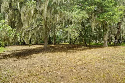 121 Spanish Point Drive, Beaufort, SC 29902 - Photo 5
