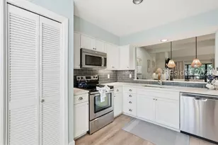 60 Carnoustie Rd, Hilton Head Island, SC 29928 - Photo 23