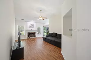 676 Farm Lake Dr, Bluffton, SC 29910 - Photo 7