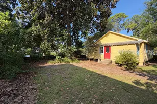 27 Calhoun St, Bluffton, SC 29910 - Photo 17