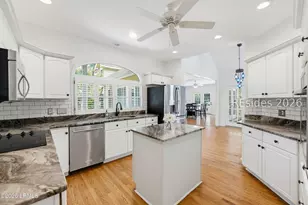 81 Dolphin Point Dr, Beaufort, SC 29907 - Photo 25