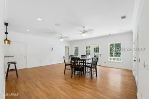 81 Dolphin Point Dr, Beaufort, SC 29907 - Photo 17