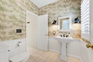 81 Dolphin Point Dr, Beaufort, SC 29907 - Photo 21
