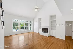 81 Dolphin Point Dr, Beaufort, SC 29907 - Photo 11
