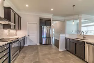 327 Fort Sullivan Dr, Ridgeland, SC 29936 - Photo 17