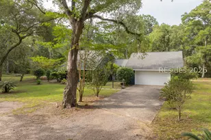 36 Sea Gull Dr, Beaufort, SC 29907 - Photo 5