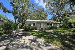 1403 Newcastle St, Beaufort, SC 29902 - Photo 3