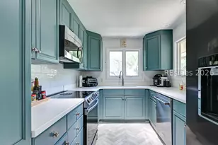 21 Barnacle Rd, Hilton Head Island, SC 29928 - Photo 7