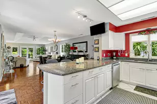 33 Oak Ct, Hilton Head Island, SC 29928 - Photo 15