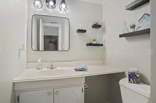 90 Gloucester Rd, Hilton Head Island, SC 29928 - Photo 15