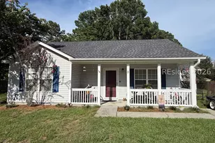 8 Shiney Leaf Ct, Beaufort, SC 29907 - Photo 1