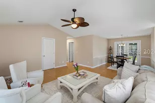 8 Shiney Leaf Ct, Beaufort, SC 29907 - Photo 5