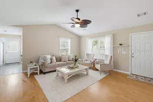 8 Shiney Leaf Ct, Beaufort, SC 29907 - Photo 7