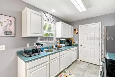 77 Pelican Circle, Beaufort, SC 29906 - Photo 13