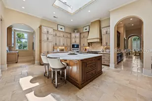 127 Fort Walker Dr, Hilton Head Island, SC 29928 - Photo 21