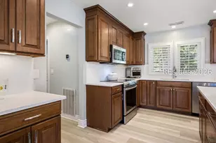 11 Timber Ln, Hilton Head Island, SC 29926 - Photo 21