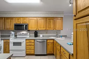 21 S Forest Beach Dr, Hilton Head Island, SC 29928 - Photo 13