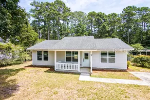9 Burlington Cir, Beaufort, SC 29906 - Photo 1