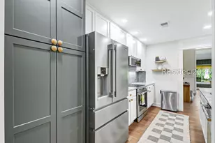 212 Greenwood Dr, Hilton Head Island, SC 29928 - Photo 9