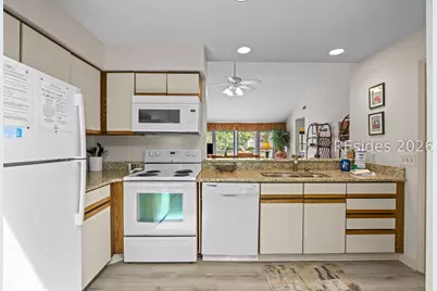 35 Lake Forest Drive #APT 3304, Hilton Head Island, SC 29928 - Photo 9