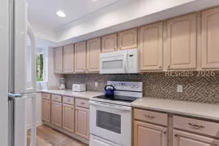 70 Lighthouse Rd, Hilton Head Island, SC 29928 - Photo 5