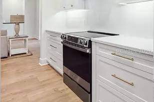 8 Oketee Ct, Hilton Head Island, SC 29926 - Photo 5
