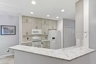 10 Victoria Square Dr, Hilton Head Island, SC 29926 - Photo 11