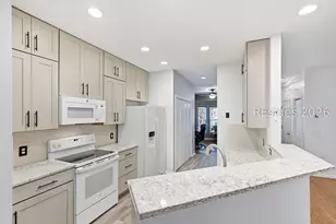10 Victoria Square Dr, Hilton Head Island, SC 29926 - Photo 5