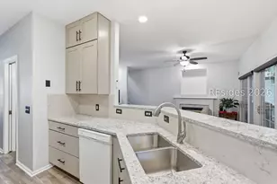 10 Victoria Square Dr, Hilton Head Island, SC 29926 - Photo 7