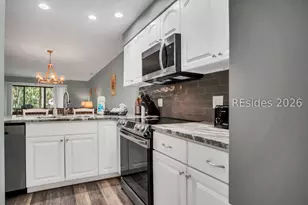 1 Gloucester Rd, Hilton Head Island, SC 29928 - Photo 15