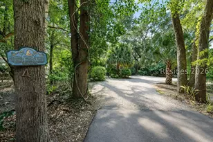 4 Middleton Pl, Hilton Head Island, SC 29928 - Photo 9