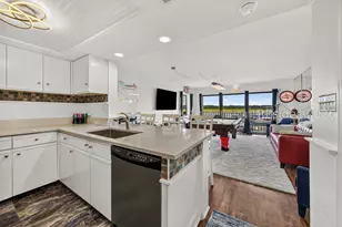 100 Helmsman Way, Hilton Head Island, SC 29928 - Photo 11