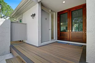 226 S Sea Pines Dr, Hilton Head Island, SC 29928 - Photo 3
