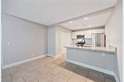 96 Mathews Drive #218, Hilton Head Island, SC 29926 - Photo 9