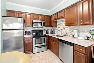 39 S Forest Beach Dr, Hilton Head Island, SC 29928 - Photo 11