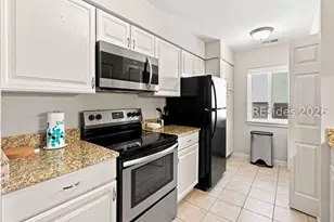 25 Deallyon Ave, Hilton Head Island, SC 29928 - Photo 9
