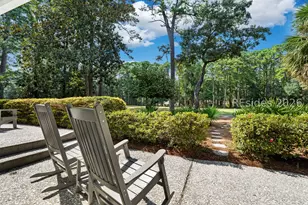 27 Pineland Rd, Hilton Head Island, SC 29926 - Photo 3