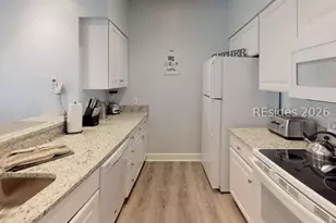 28 Aberdeen Ct, Hilton Head Island, SC 29926 - Photo 7