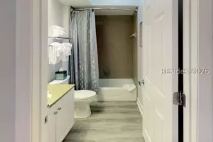 28 Aberdeen Ct, Hilton Head Island, SC 29926 - Photo 9