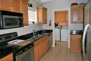 23 Reggies Rd, Hilton Head Island, SC 29926 - Photo 15